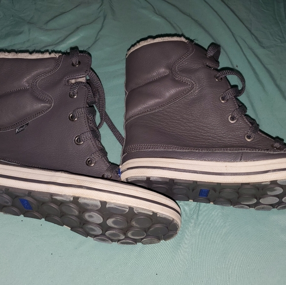Ked Gray Winter Boots - Picture 1 of 4